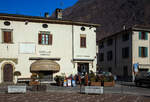 In Tirano nahe Basilika Madonna di Tirano am 19 Februar 2017, hier gibt es das Caffè Basilika wo auch der Caffè espresso ein Genuss ist.